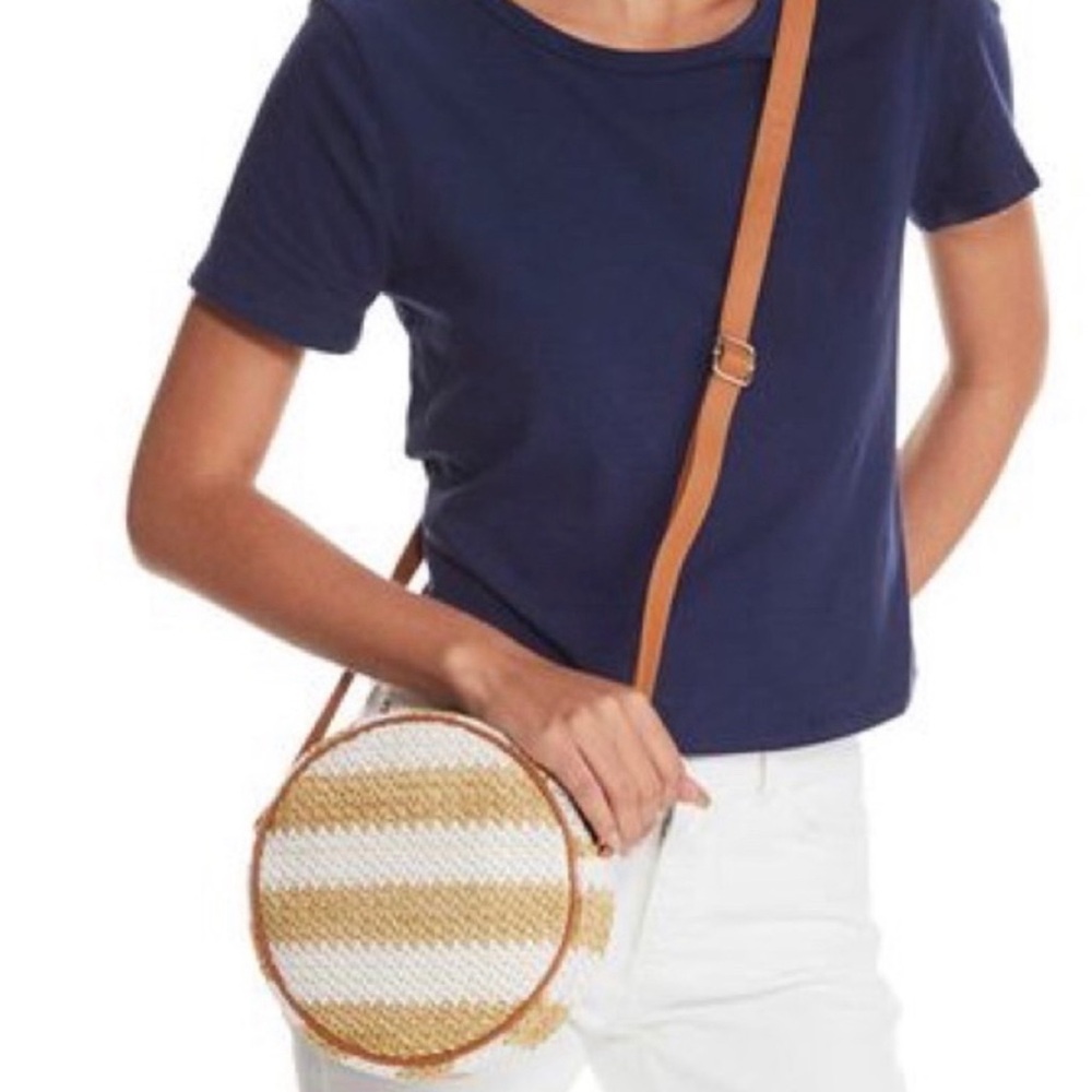 New Thirty-One Roundabout Crossbody White Striped Straw Purse Bag Summer